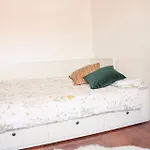 شقة Mariola